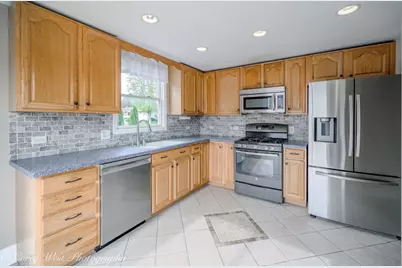 230 Sabin Street, Sycamore, IL 60178 - Photo 5