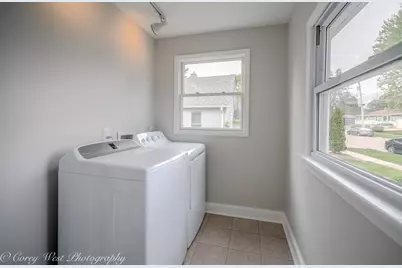 230 Sabin Street, Sycamore, IL 60178 - Photo 15