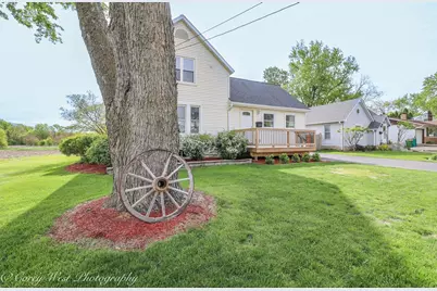 230 Sabin Street, Sycamore, IL 60178 - Photo 1