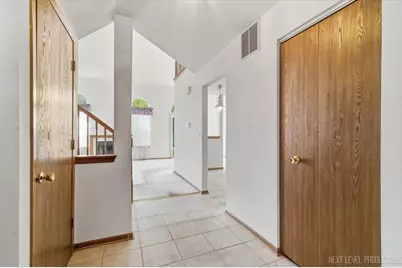 1334 Coldspring Road #1334, Carol Stream, IL 60188 - Photo 3