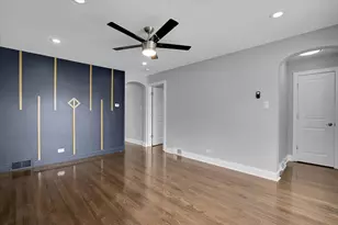 9709 S Avalon Ave, Chicago, IL 60628 - Photo 3