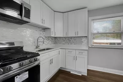 9709 S Avalon Avenue, Chicago, IL 60628 - Photo 7