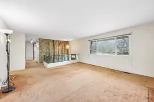 907 Jeffery Ct, Schaumburg, IL 60193 - Photo 5