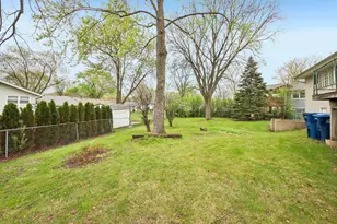 907 Jeffery Ct, Schaumburg, IL 60193 - Photo 25