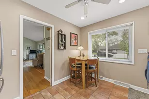 3N303 N Emroy Ave, Elmhurst, IL 60126 - Photo 9