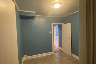 2053 W 70th St, Chicago, IL 60636 - Photo 7