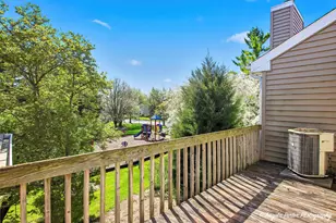 512 W Happfield Dr, Arlington Heights, IL 60004 - Photo 25