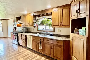1240 S Appleton Rd, Belvidere, IL 61008 - Photo 11