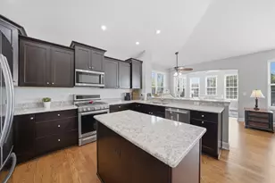 4055 Chesapeake Ln, Naperville, IL 60564 - Photo 15