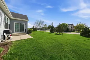 4055 Chesapeake Ln, Naperville, IL 60564 - Photo 27