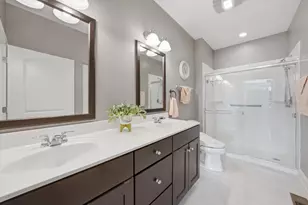 4055 Chesapeake Ln, Naperville, IL 60564 - Photo 19