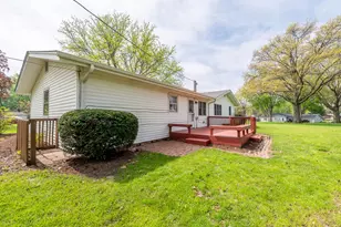 8 Candlewick Ct, North Aurora, IL 60542 - Photo 13
