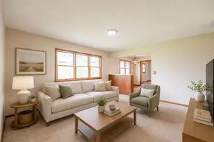 8 Candlewick Ct, North Aurora, IL 60542 - Photo 5