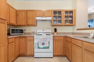 1307 Broadlawn Dr, Plainfield, IL 60586 - Photo 7