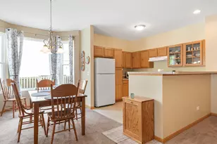 1307 Broadlawn Dr, Plainfield, IL 60586 - Photo 5