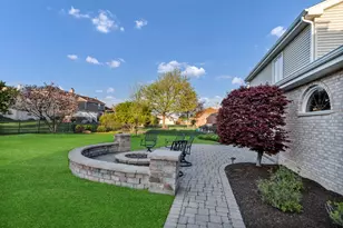 1813 Chippingham Rd, Woodridge, IL 60517 - Photo 7