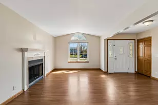 2708 W Lucia Ave, Waukegan, IL 60085 - Photo 5