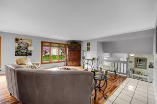 920 Harrison Ln, Hoffman Estates, IL 60192 - Photo 5