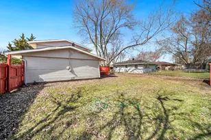1421 Heather Dr, Aurora, IL 60506 - Photo 33