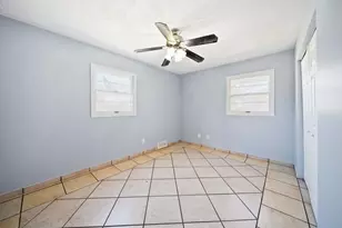 1421 Heather Dr, Aurora, IL 60506 - Photo 9
