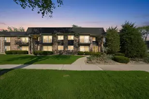 18205 Hart Dr, Homewood, IL 60430 - Photo 3
