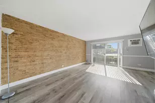 18205 Hart Dr, Homewood, IL 60430 - Photo 5
