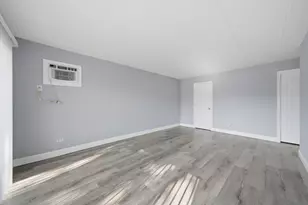 18205 Hart Dr, Homewood, IL 60430 - Photo 15