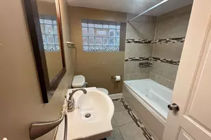 1708 E 84th Pl, Chicago, IL 60617 - Photo 11