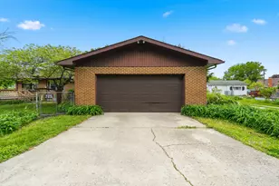 1210 Franklin St, Ottawa, IL 61350 - Photo 3