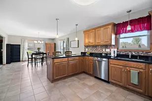 1768 Samantha Ln, Bourbonnais, IL 60914 - Photo 9