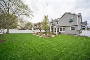 223 Shawnee Cir, Bartlett, IL 60103 - Photo 31