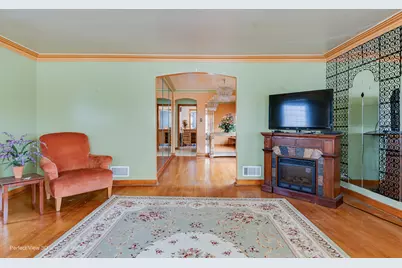 9055 S Luella Avenue, Chicago, IL 60617 - Photo 7