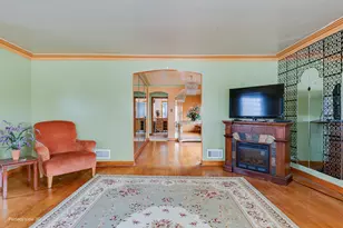 9055 S Luella Ave, Chicago, IL 60617 - Photo 7
