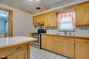9055 S Luella Ave, Chicago, IL 60617 - Photo 13