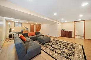 1254 Golf View Dr, Woodridge, IL 60517 - Photo 31