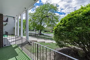 9821 S Keeler Ave, Oak Lawn, IL 60453 - Photo 3