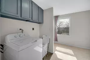 611 Kendall Ct, Schaumburg, IL 60194 - Photo 13