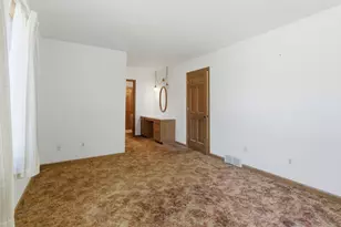 1356 Fifth St, Montgomery, IL 60538 - Photo 11
