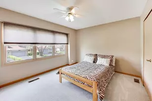 723 N Walden Dr, Palatine, IL 60067 - Photo 21