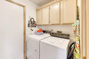 723 N Walden Dr, Palatine, IL 60067 - Photo 13