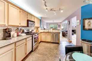 723 N Walden Dr, Palatine, IL 60067 - Photo 11