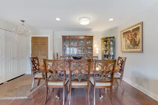 1280 Rudolph Rd, Northbrook, IL 60062 - Photo 7