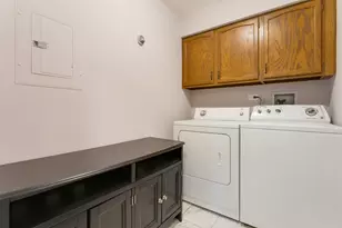 1280 Rudolph Rd, Northbrook, IL 60062 - Photo 23