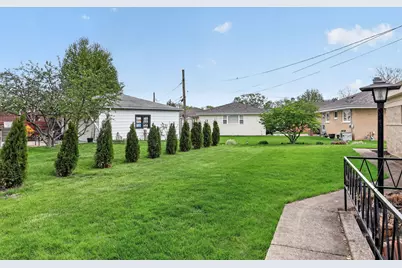 10681 Newbury Street, Westchester, IL 60154 - Photo 25
