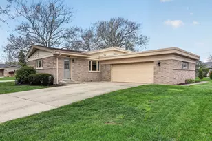 10681 Newbury St, Westchester, IL 60154 - Photo 3