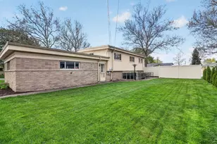 10681 Newbury St, Westchester, IL 60154 - Photo 27