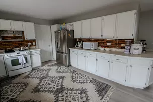 1060 Elma Ave, Elgin, IL 60120 - Photo 19