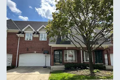 122 E Knighton Place, Elmhurst, IL 60126 - Photo 1