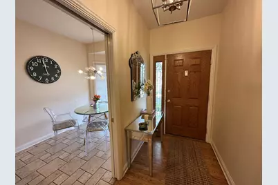 122 E Knighton Place, Elmhurst, IL 60126 - Photo 7