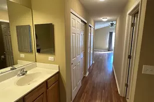 1405 Hidden Grove Cir, Joliet, IL 60435 - Photo 9